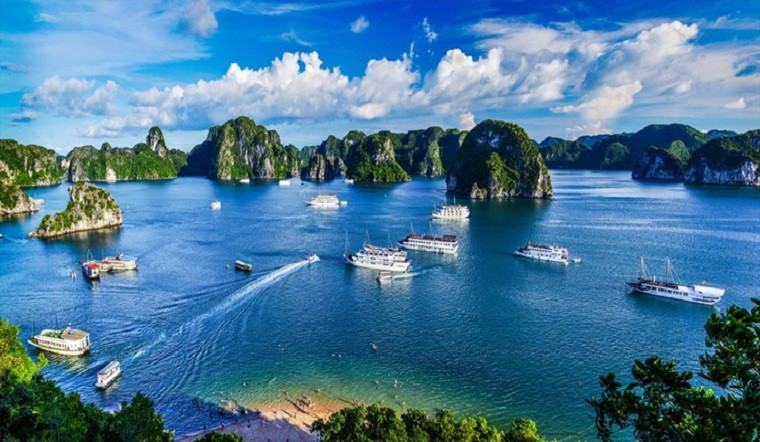 Top 10 điểm du lịch tại Hạ Long khiến bạn phải thốt lên: ‘Tại sao giờ mình mới đi!’